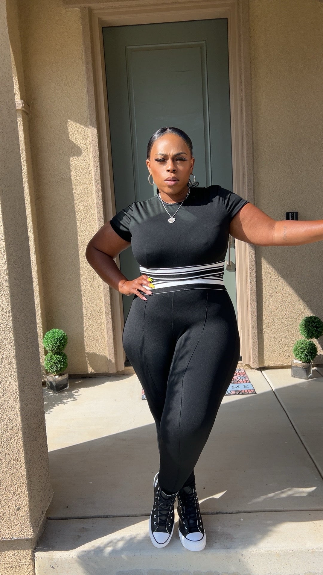 On my way to a better me black-and-white tracksuit