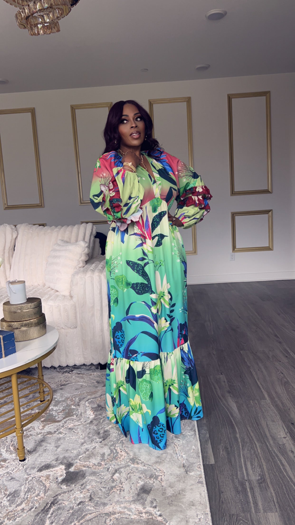 Pretty in floral maxi dress